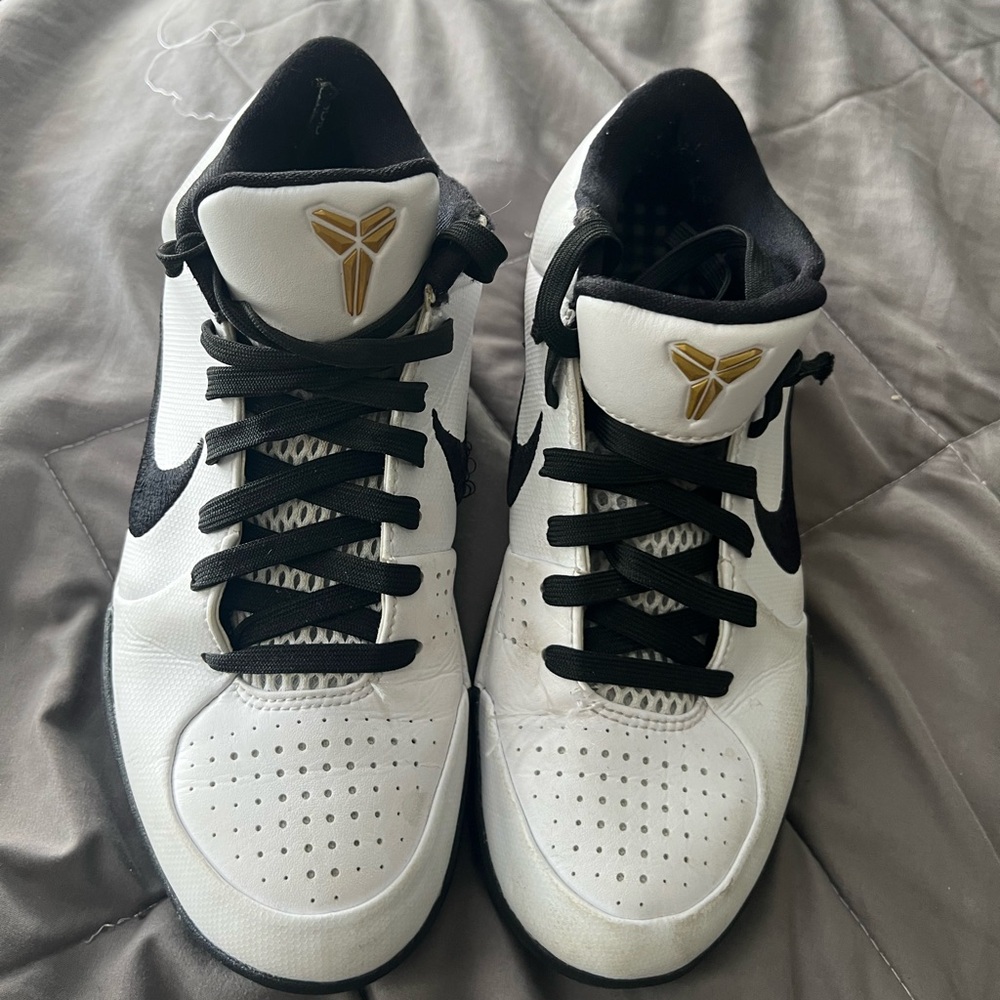 Zoom Kobe 4 Protro ‘Mamacita”
